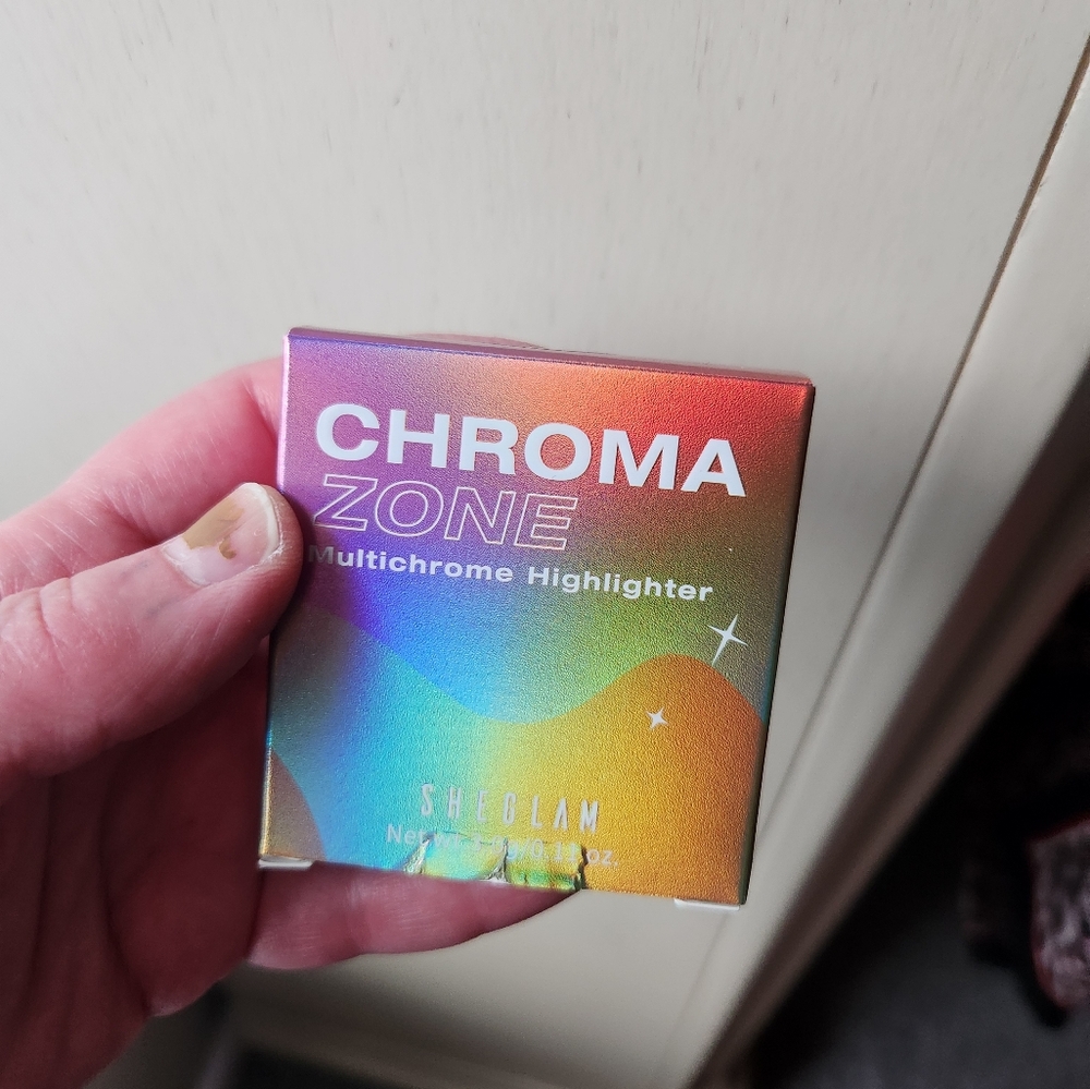SheGlam Chroma Zone Multichrome Highlighter